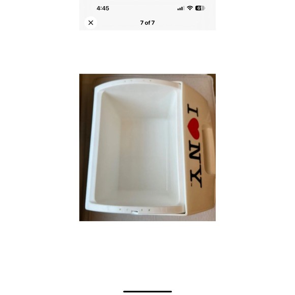 Igloo Cooler “I LOVE NY”  All over Logo Playmate Pal Cooler 7 QT Never Used - Picture 7 of 7